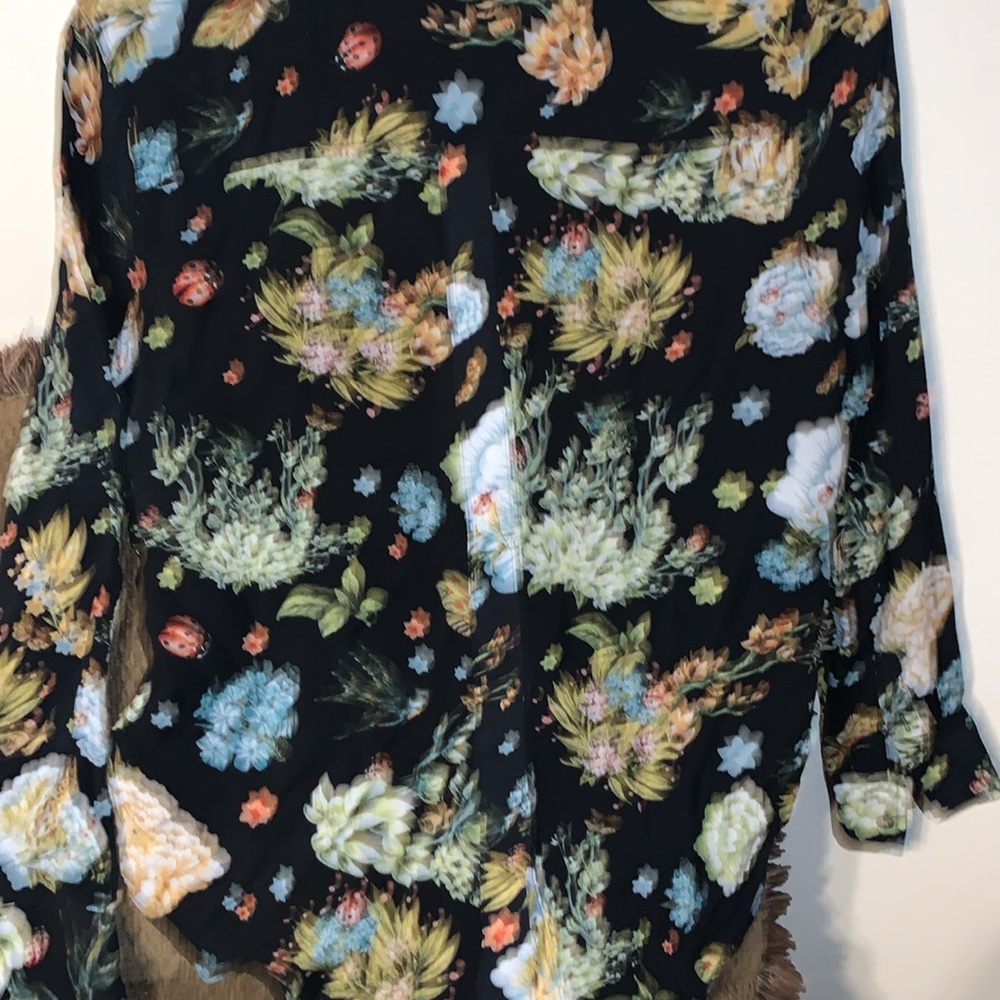 Anthropologie Maeve Whimsy Blouse Floral Bunnies Size 6P - Picture 6 of 7